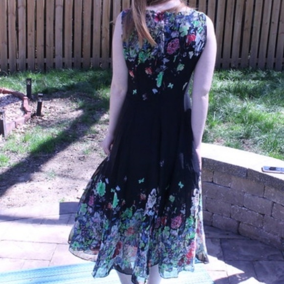 HOST PICK Black and Floral Floryday Dress - Picture 5 of 7